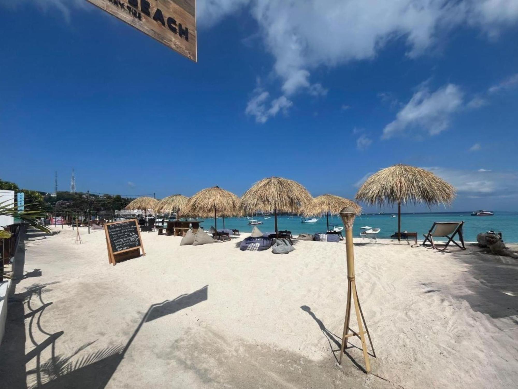 The Beach Huts Lembongan Exterior photo