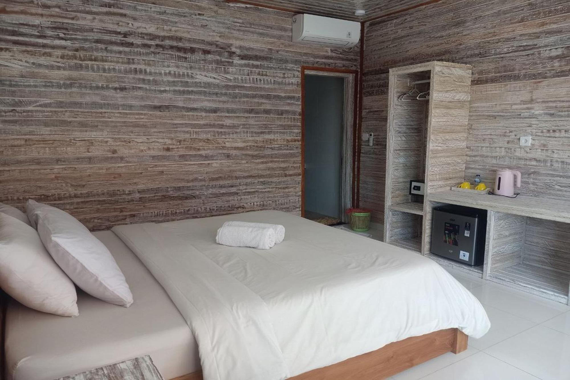 The Beach Huts Lembongan Exterior photo
