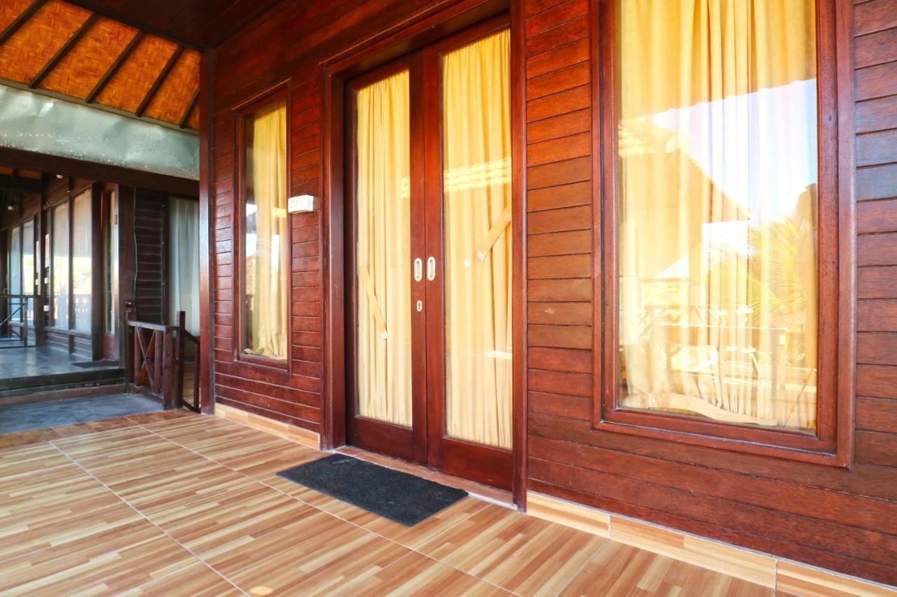 The Beach Huts Lembongan Exterior photo